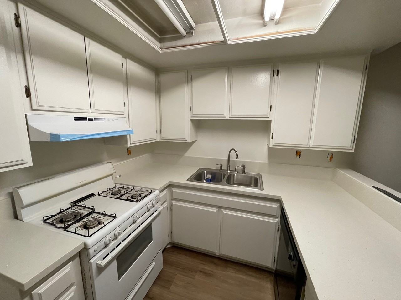 8141 Lampson Ave #3 - Photo 5 of 17