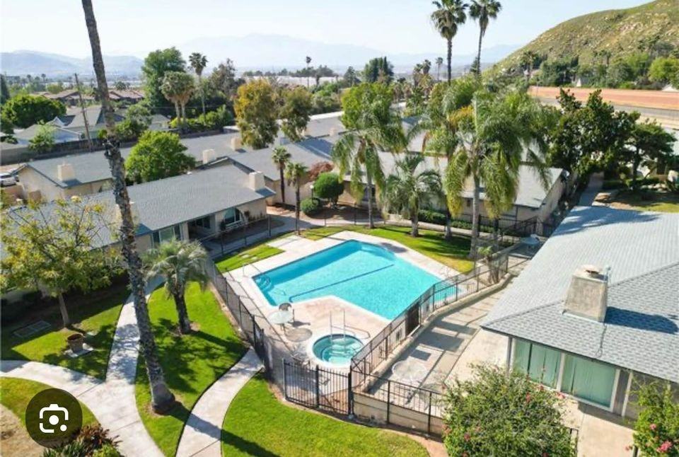 2891 Canyon Crest Dr #57