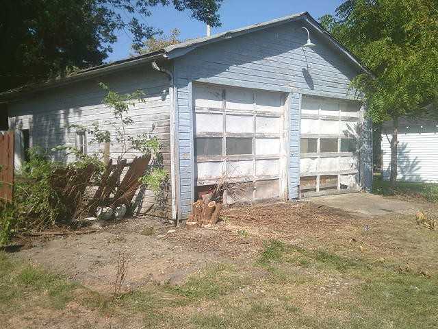 1520 S Miller Ave #NA - Photo 2 of 9