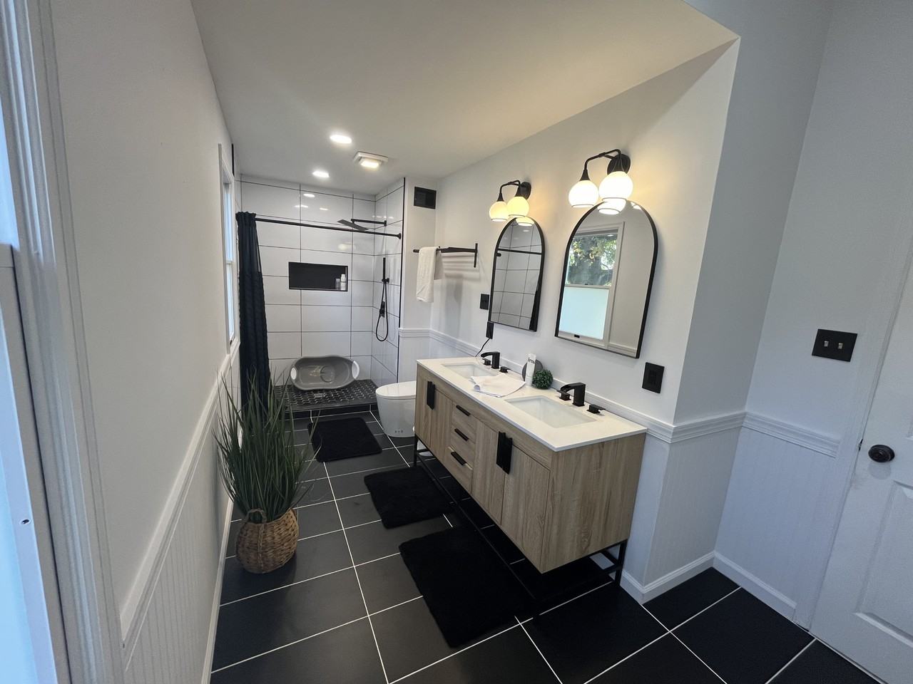 3823 Jocelyn Drive #NA - Photo 4 of 19