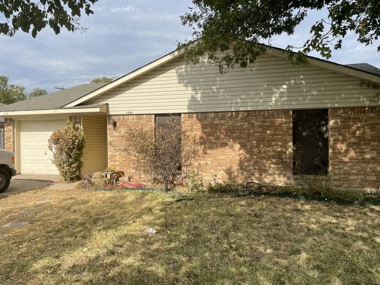 1408 Bluff View Dr #NA - Photo 2 of 9