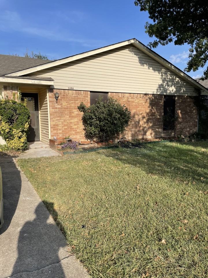 1408 Bluff View Dr #NA - Photo 3 of 9