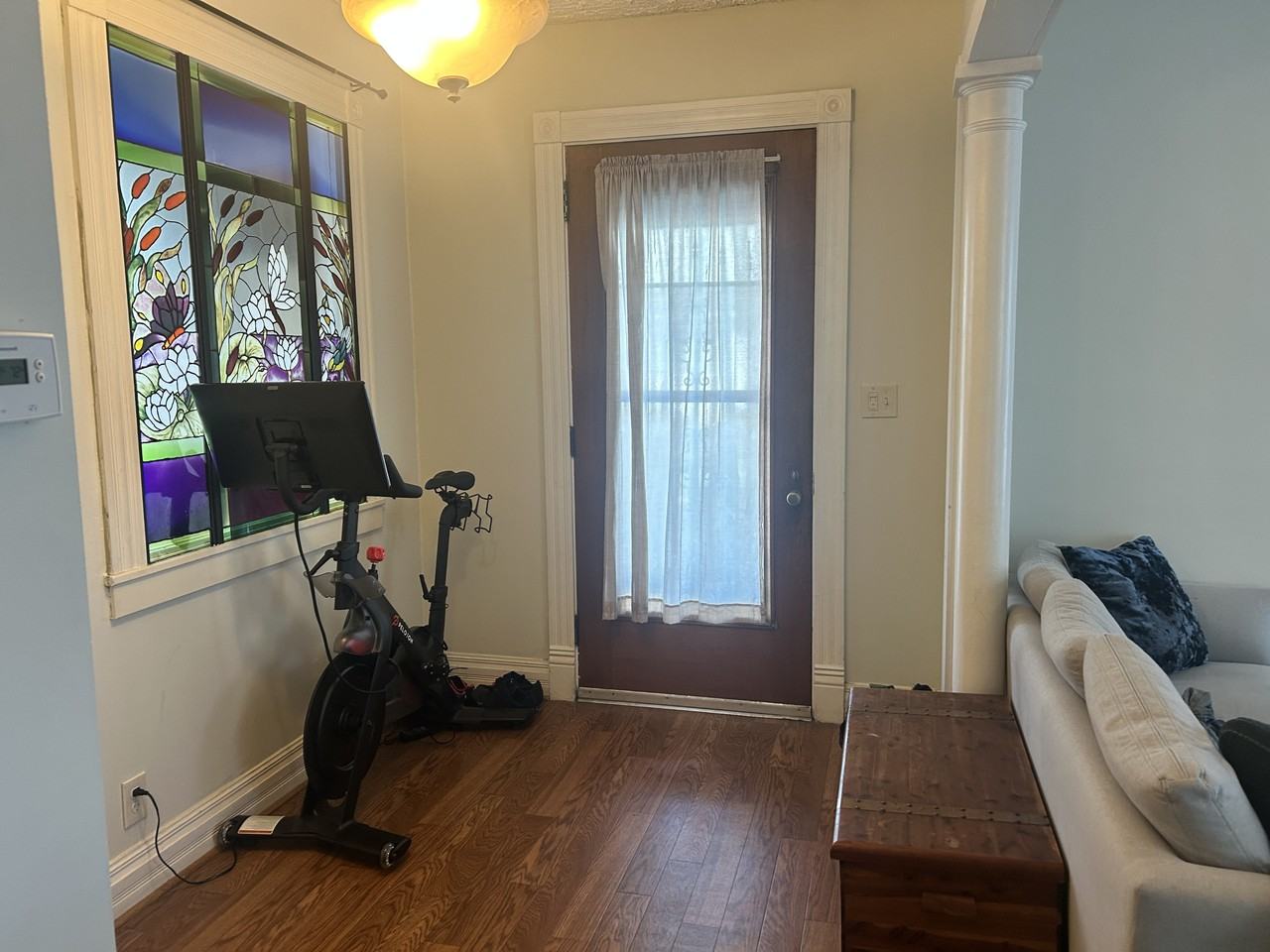 28 Avenue - Photo 3 of 17