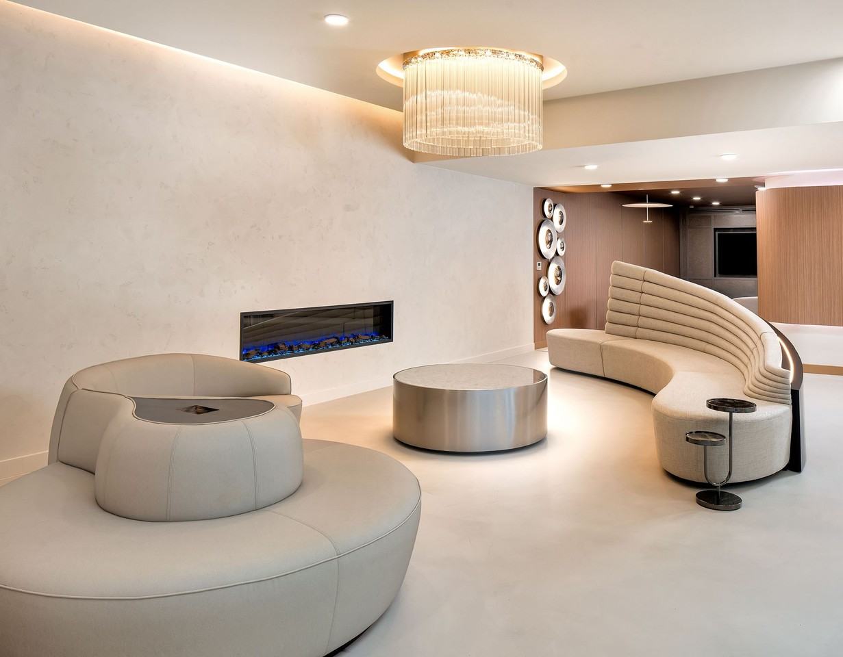 Crescent at Chevy Chase - Photo 7 of 23