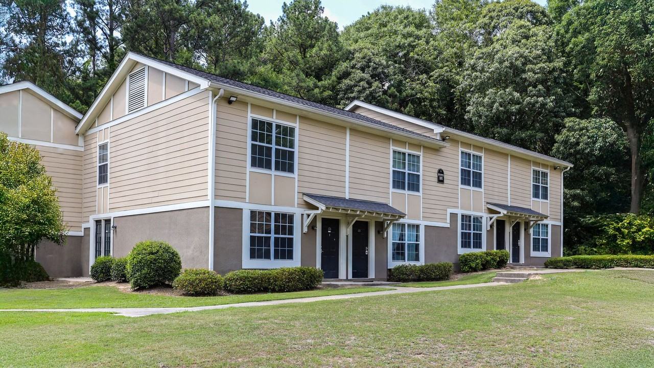 Crystal at Harwell - Photo 6 of 37