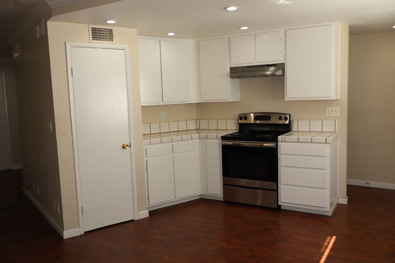 3008 Swallows Nest Dr - Photo 3 of 28