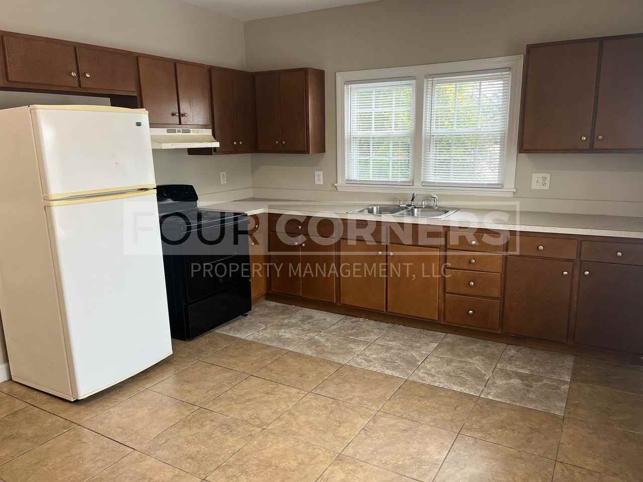 West Green Apartments - Photo 2 of 8