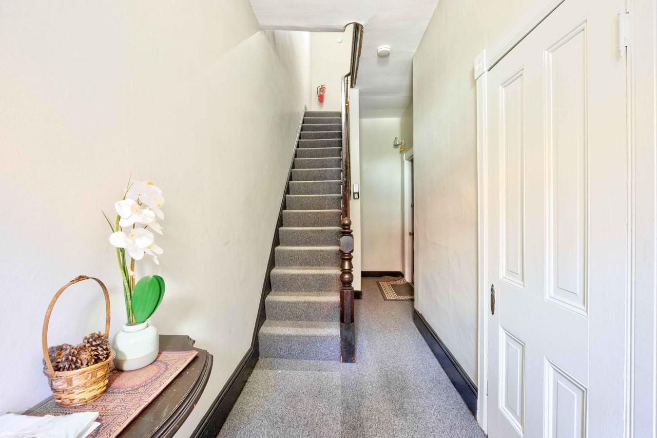 2417 Maryland Ave - Photo 2 of 16