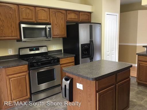 12721 Standbridge Dr - Photo 2 of 5