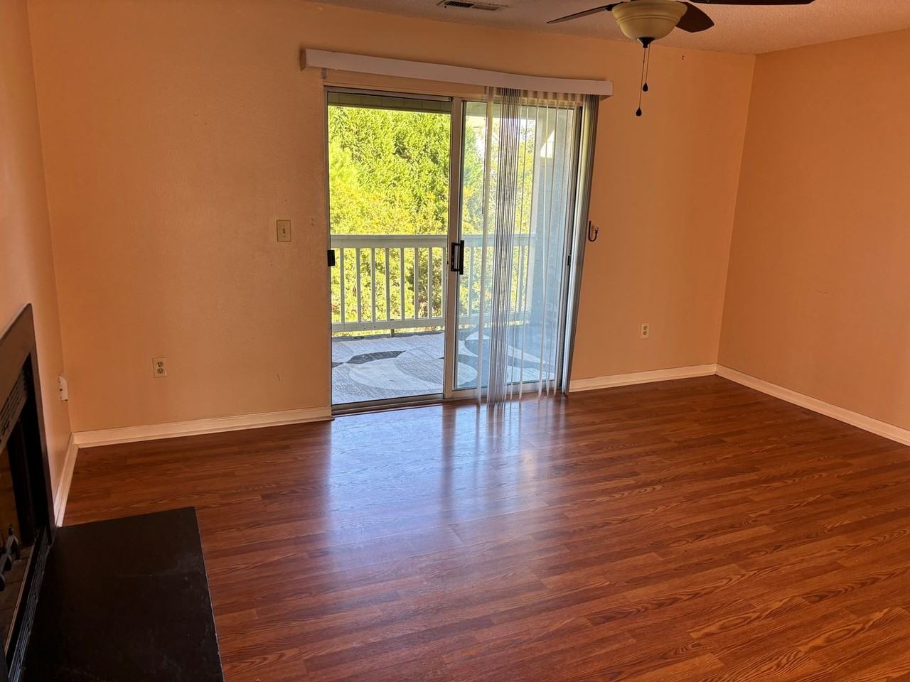 240 Myrtle Greens Dr Apt E - Photo 4 of 11