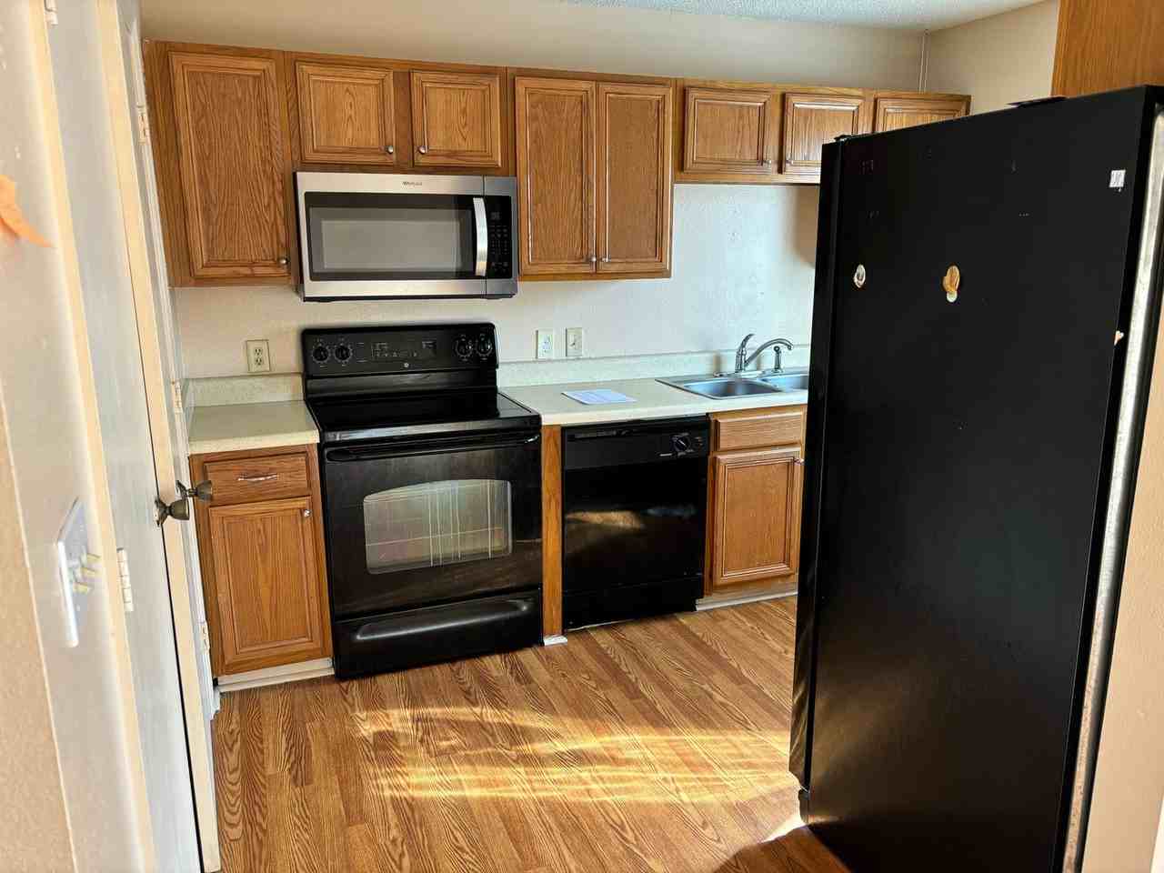 240 Myrtle Greens Dr Apt E - Photo 6 of 11