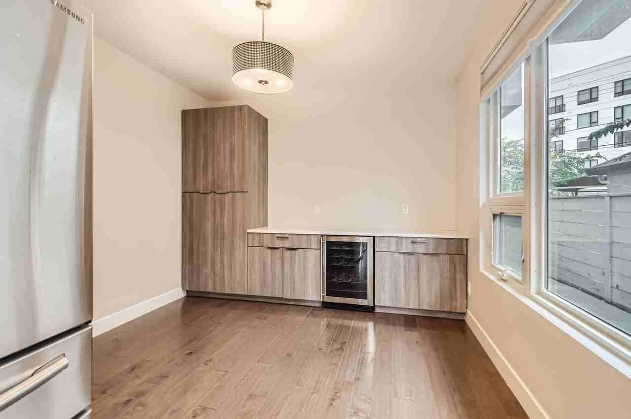 3811 N Franklin St - Photo 6 of 25