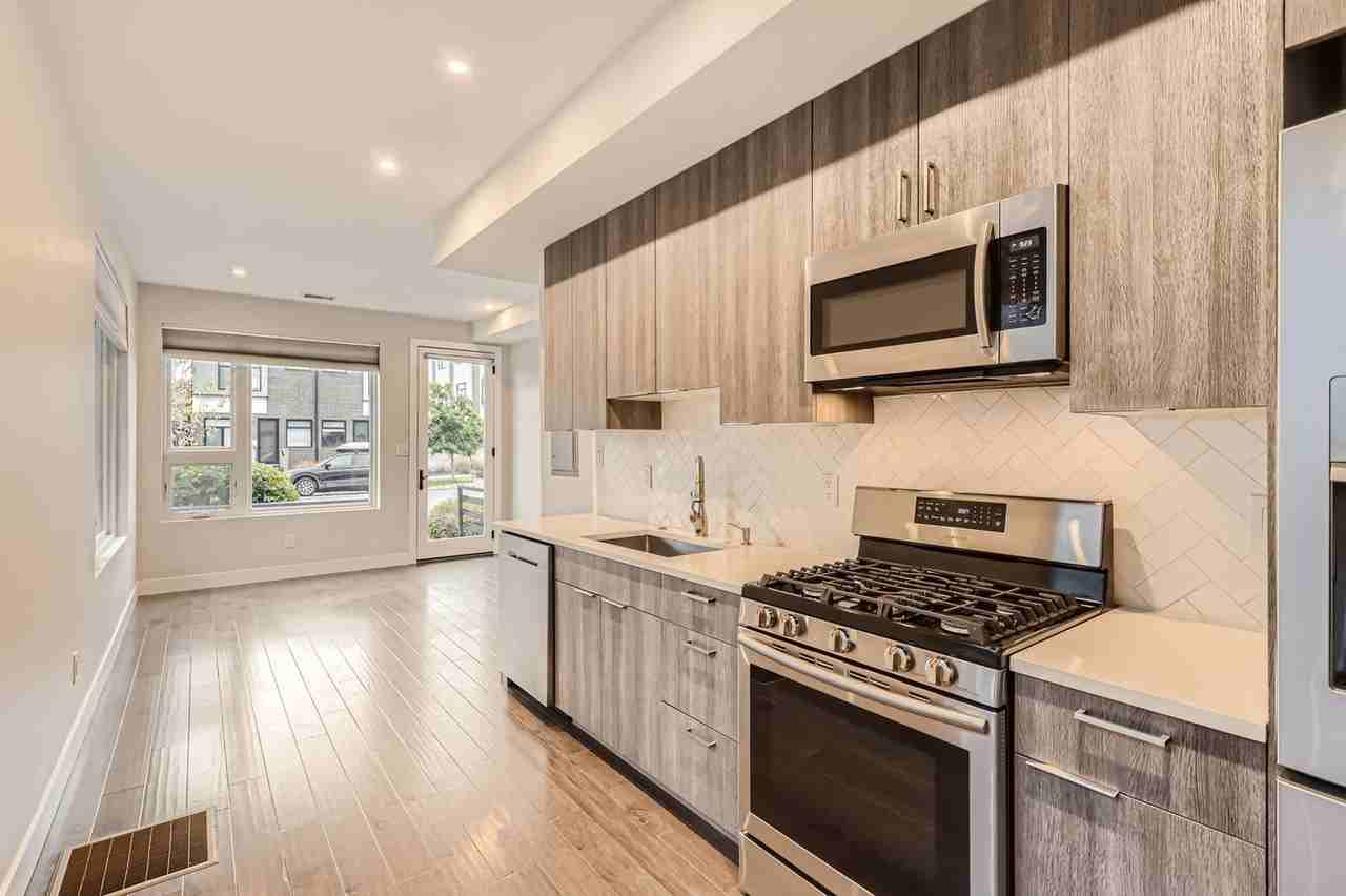 3811 N Franklin St - Photo 7 of 25