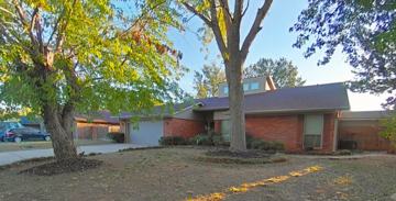 featured image of 2303 Northeast 9th Street