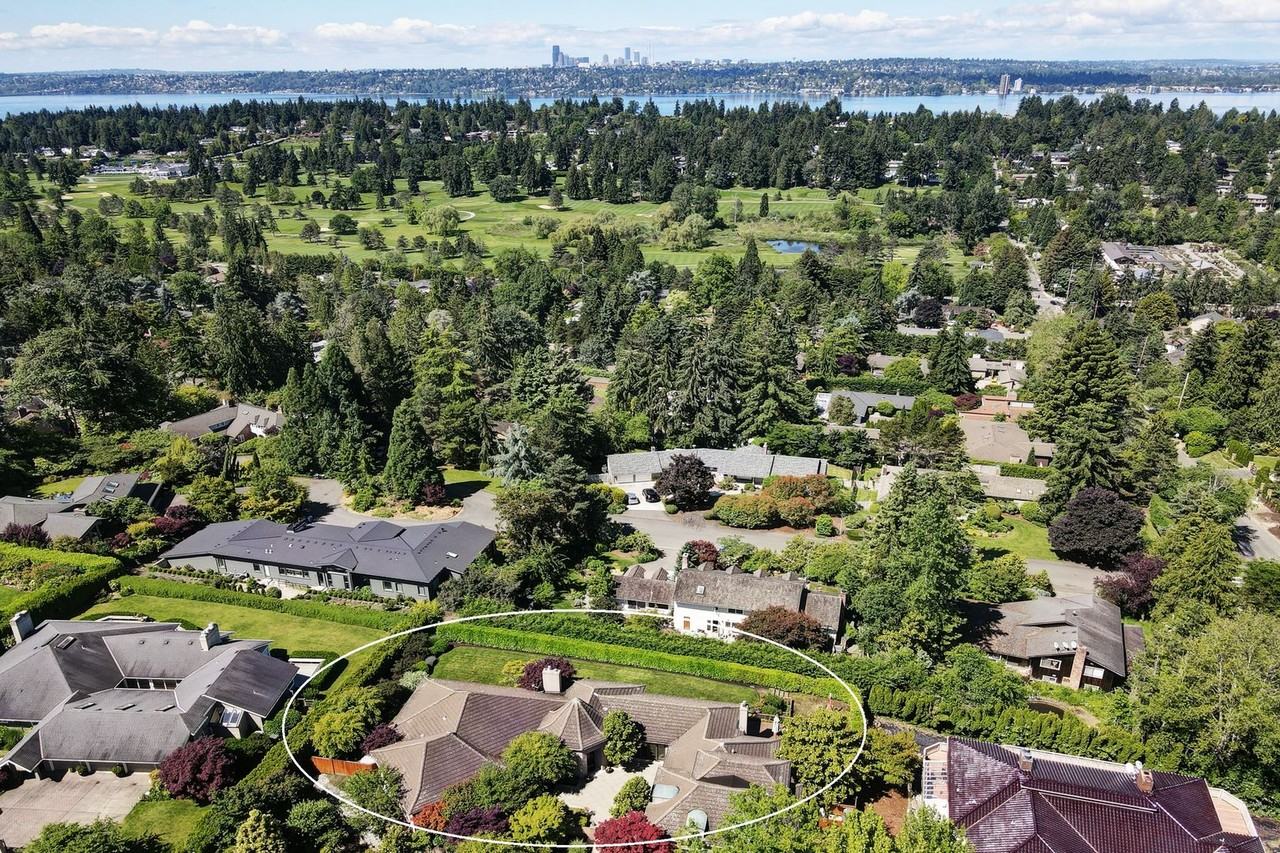 2317 88th Pl Ne - Photo 2 of 35