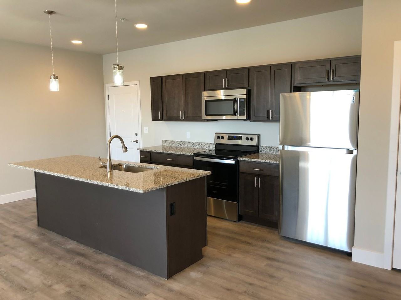 1100 Schley Alley - Photo 2 of 9