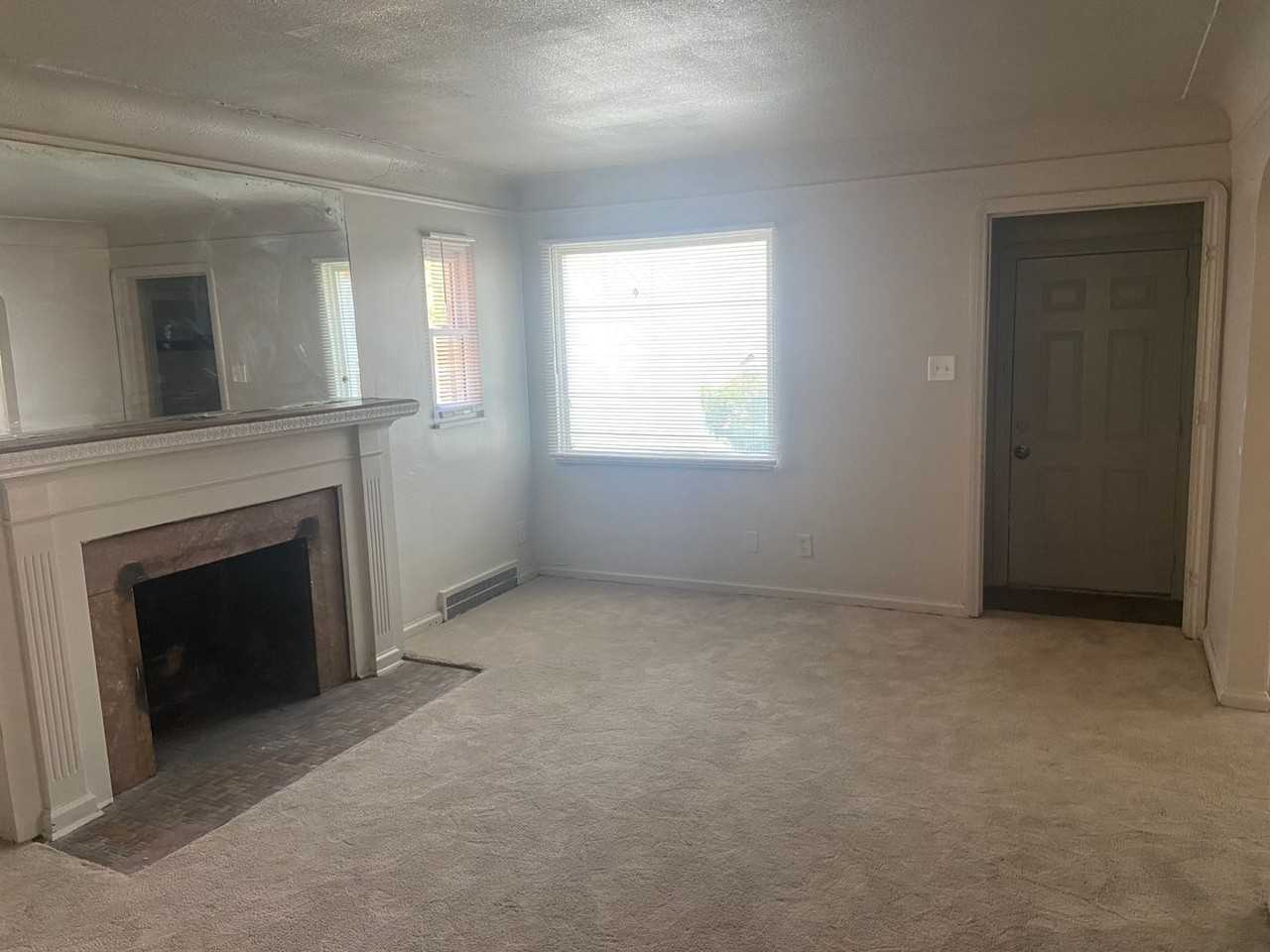 9409 Balfour Rd - Photo 3 of 11