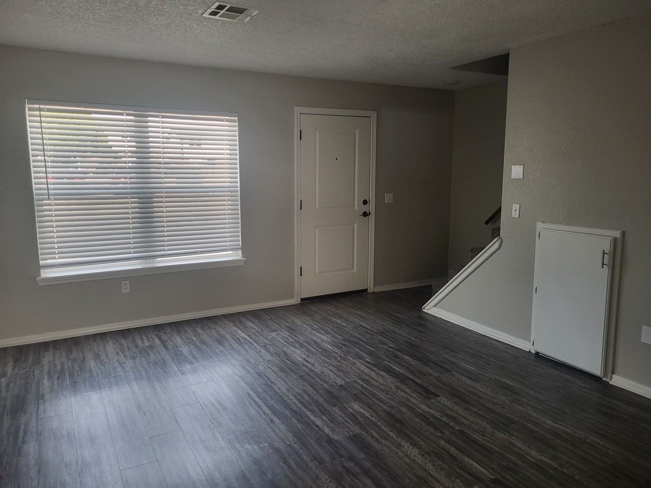 Acorn Townhomes - Photo 7 of 24