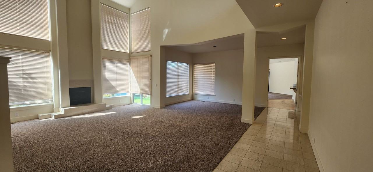 7626 Marina Cove Dr - Photo 2 of 30