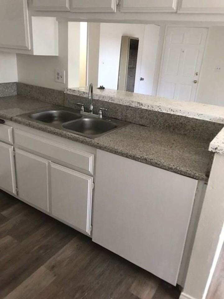 21925 Claretta Ave - Photo 2 of 2