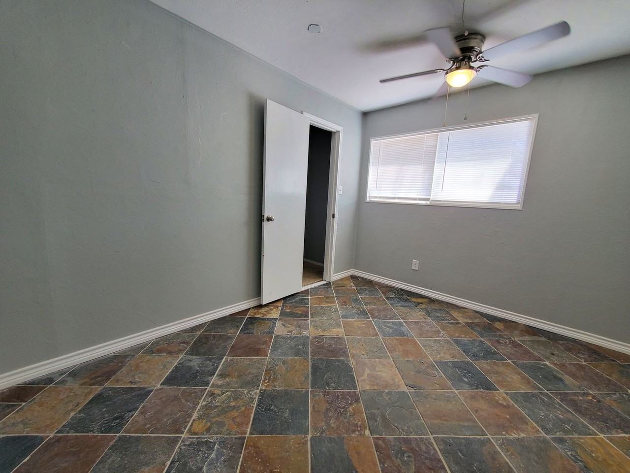 3230 Abilene St - Photo 4 of 18