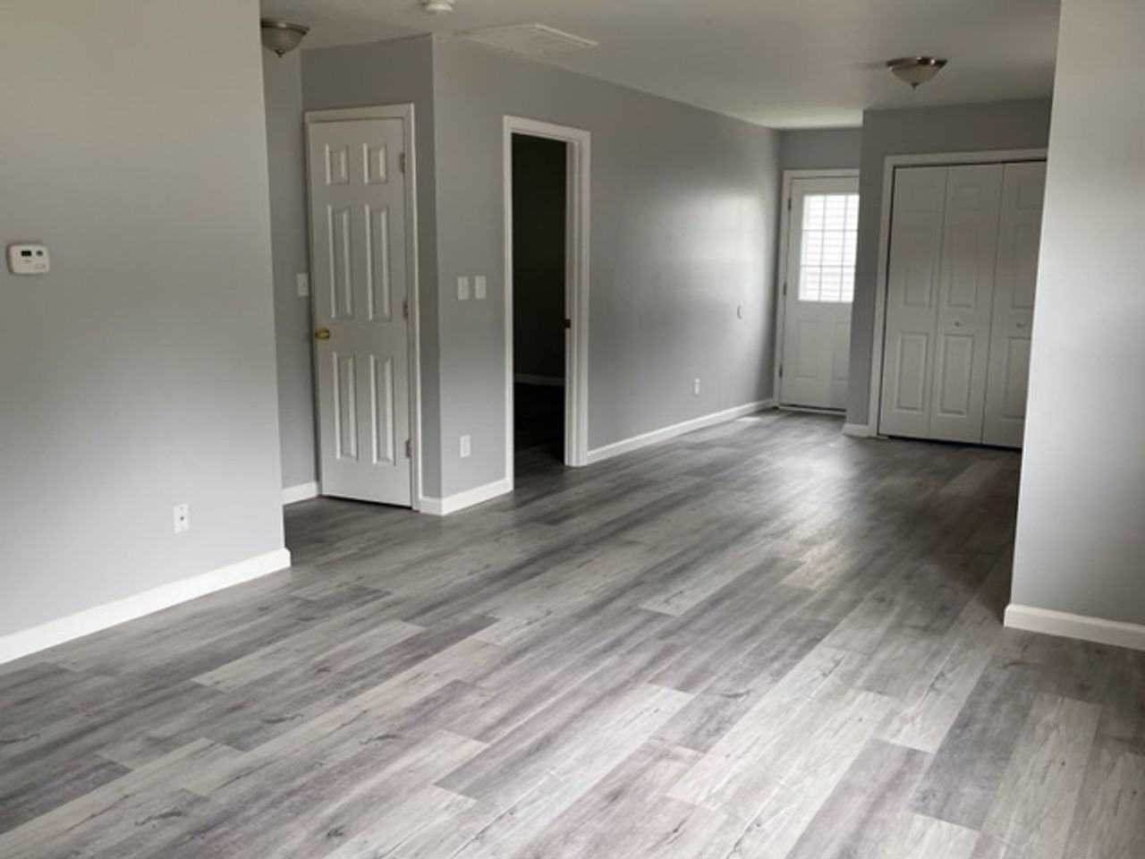 304 Harrison St - Photo 4 of 13