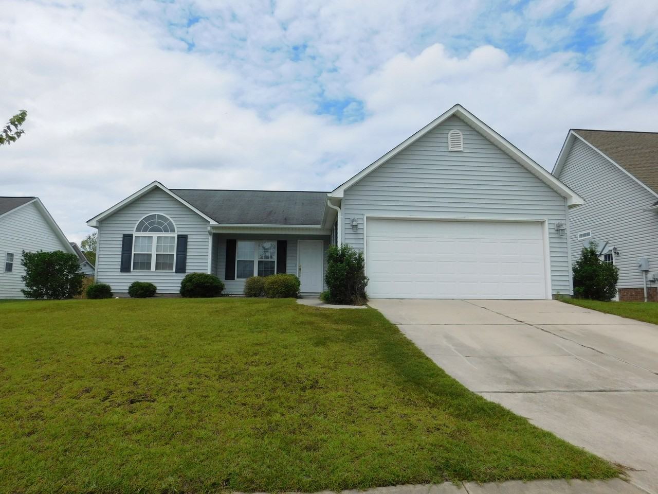 224 Sellhorn Blvd - Photo 2 of 24