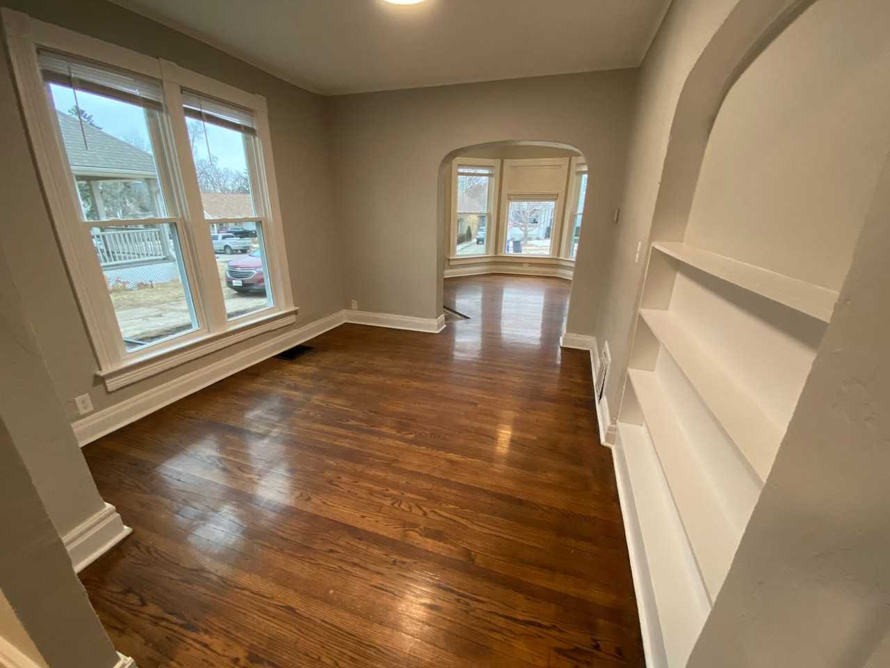 4240 Burdette St - Photo 3 of 20