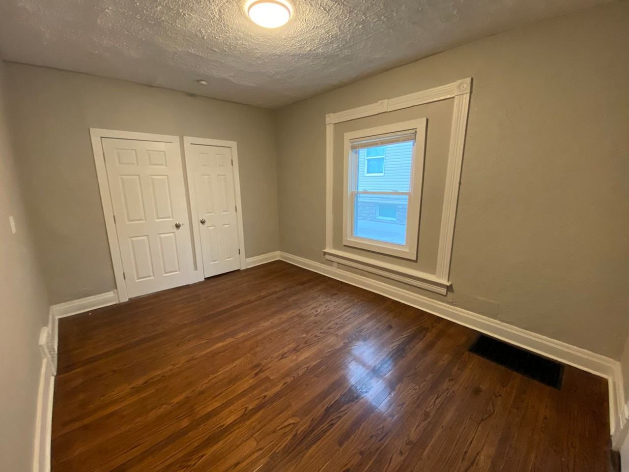 4240 Burdette St - Photo 7 of 20