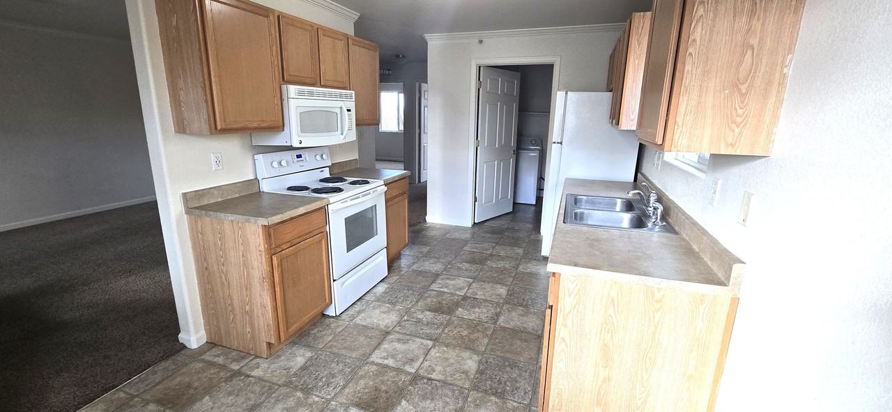 3901 Ariel Ave - Photo 2 of 6