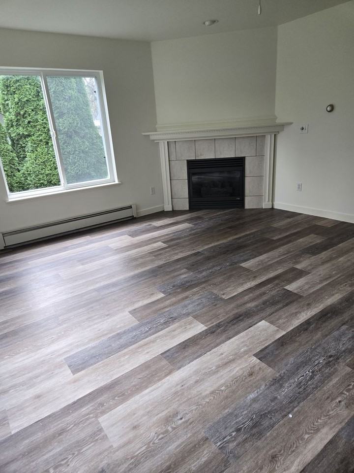 1305 Mitchell Ave - Photo 2 of 7