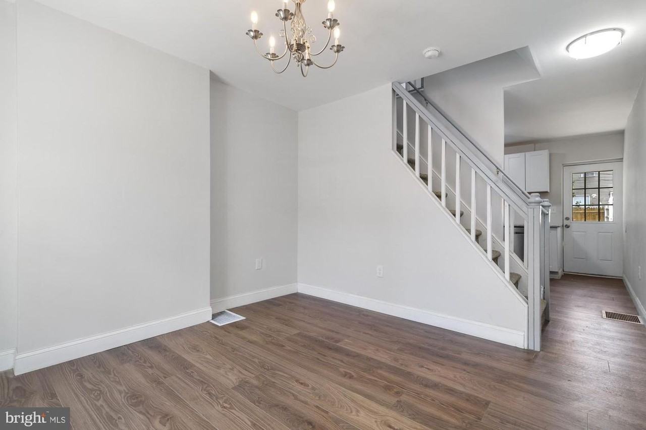 819 N Spruce St - Photo 3 of 18