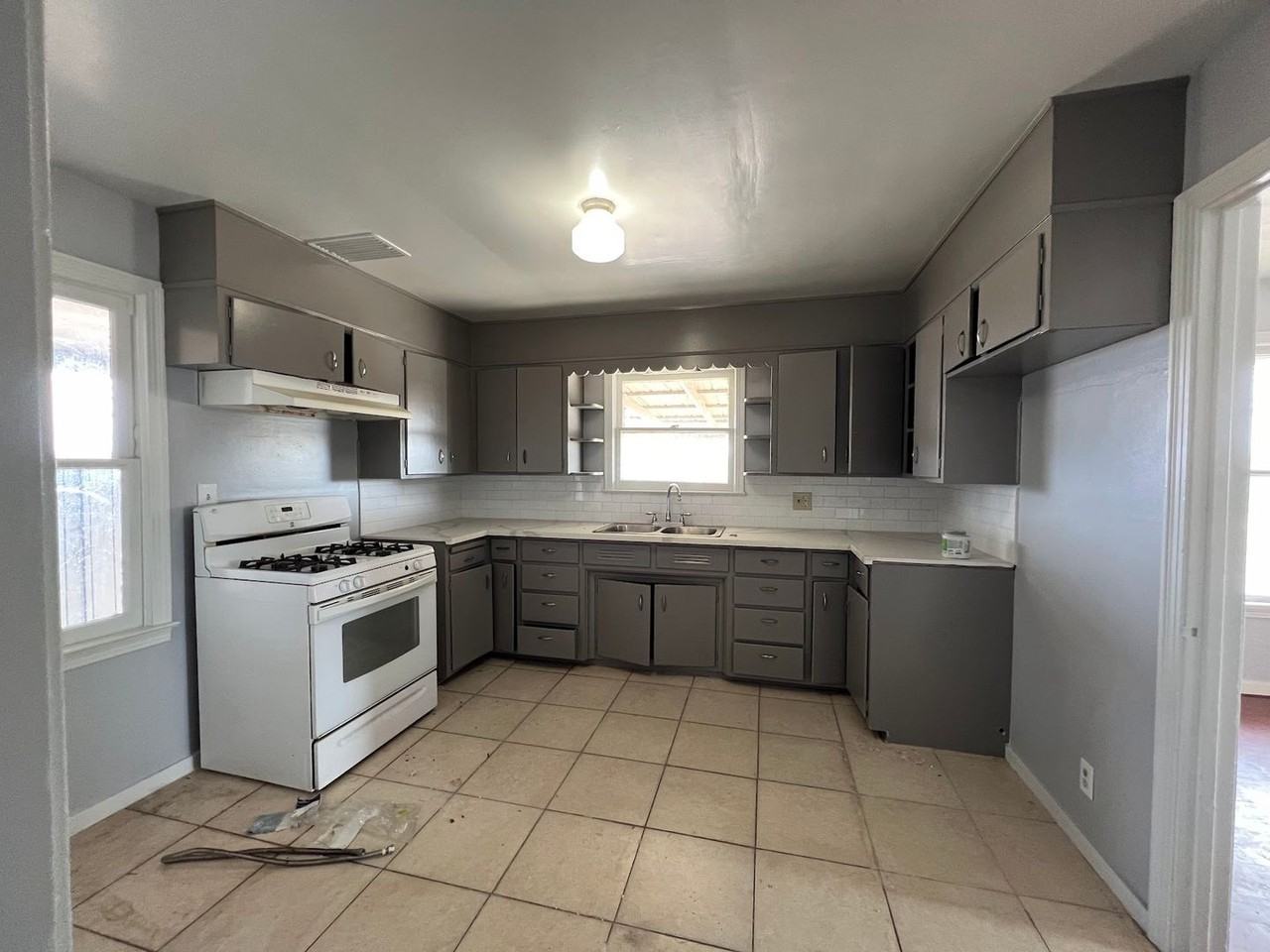 20649 E American Ave - Photo 7 of 22