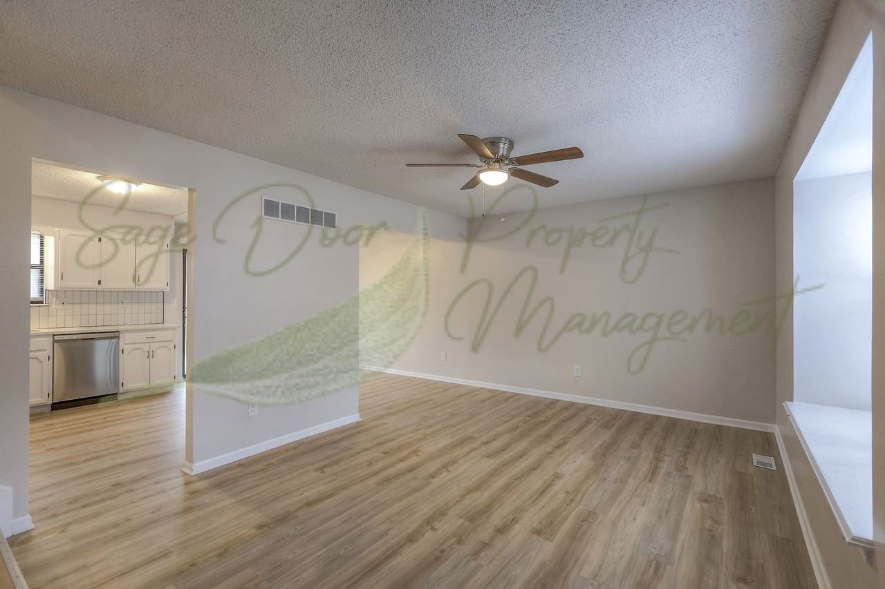 6822 Orchard St - Photo 3 of 25