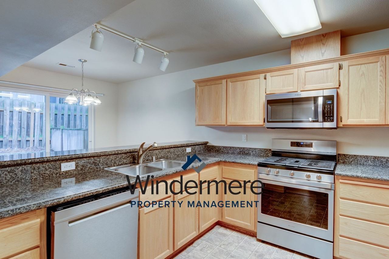 210 Ne Melrose Dr - Photo 2 of 26