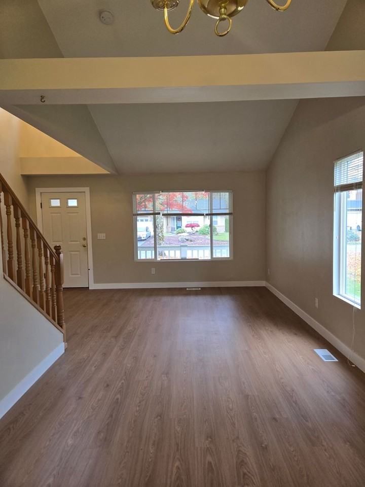 25324 153rd St E - Photo 3 of 15