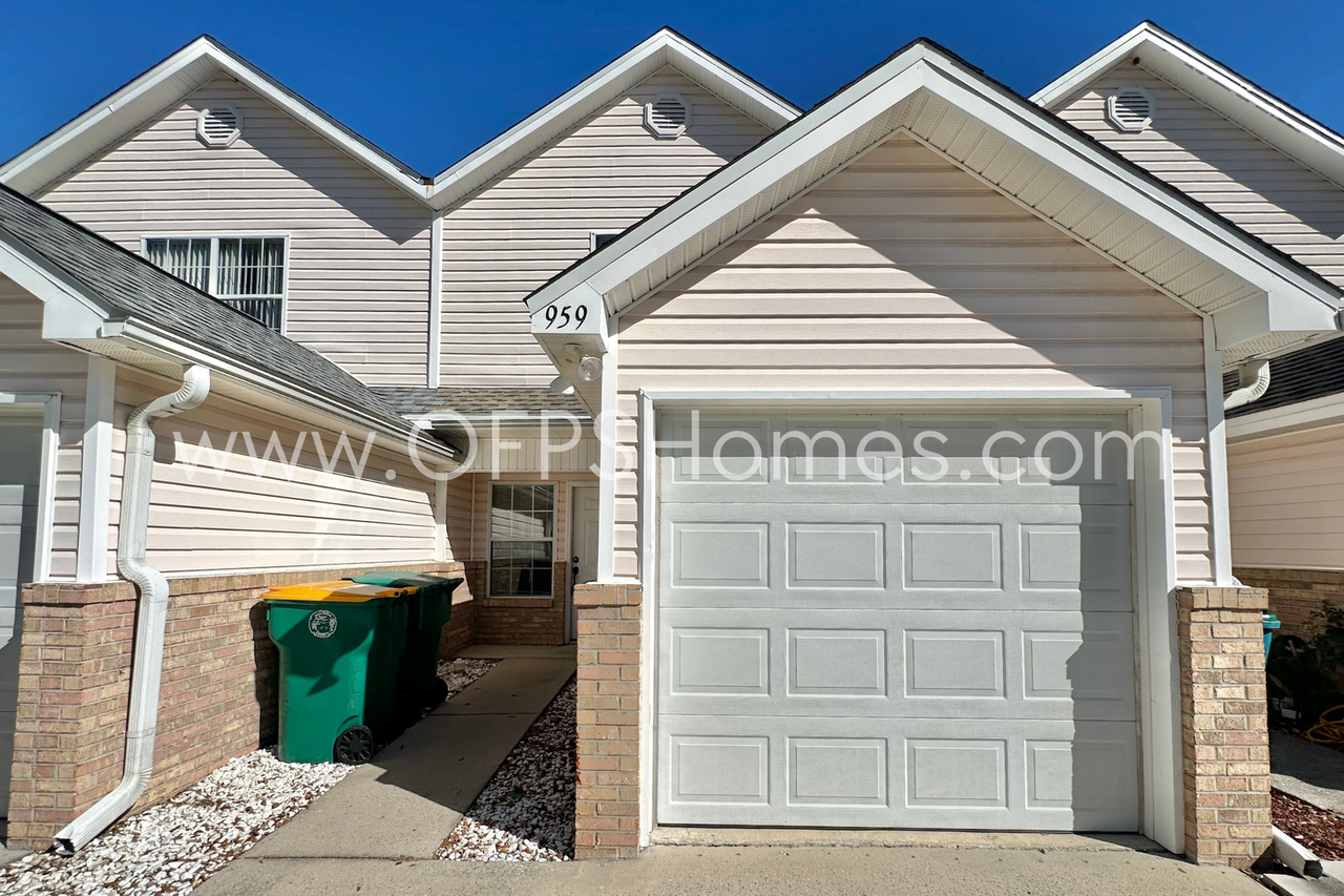 959 Scenic Oak Ln - Photo 2 of 18