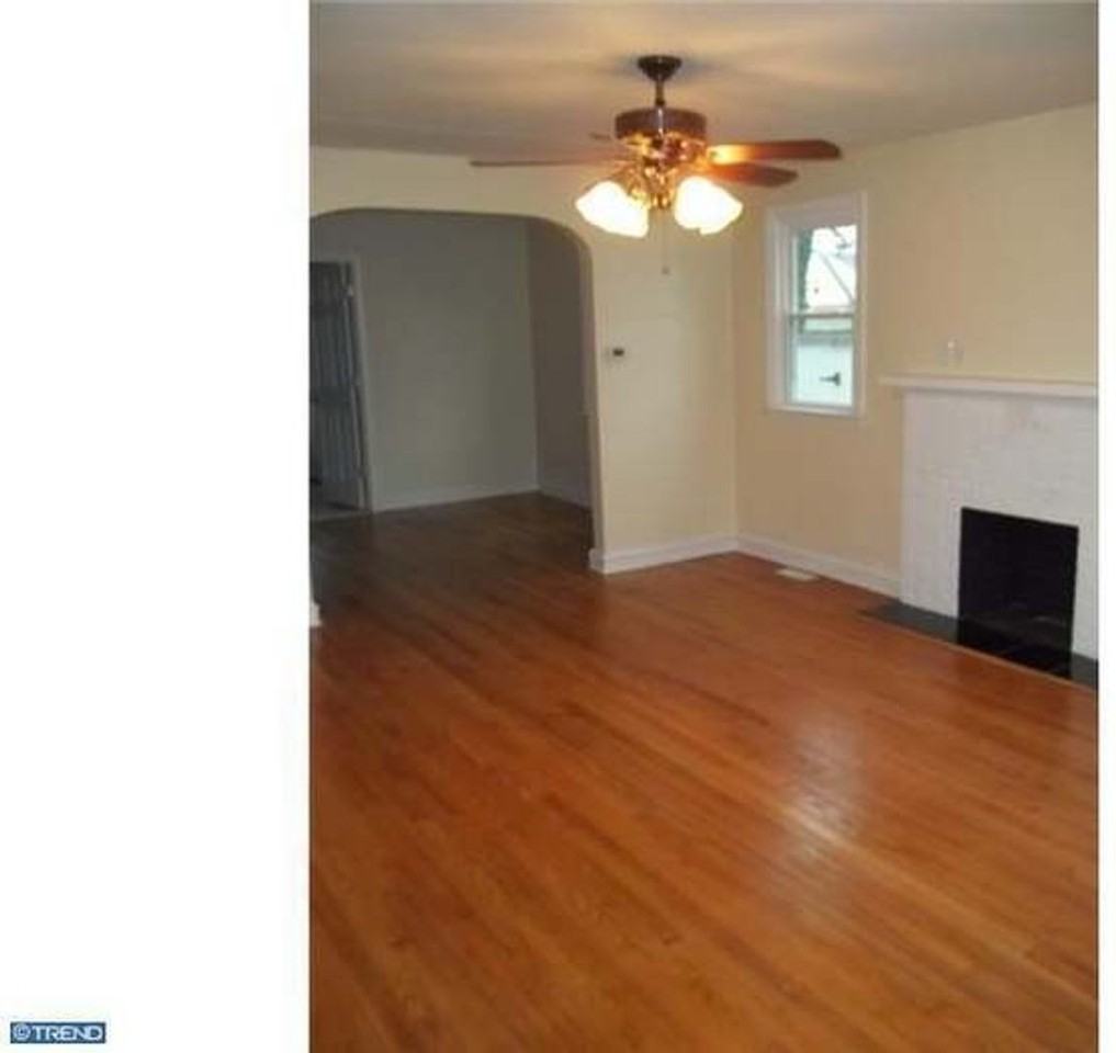 514 Essex Ave - Photo 4 of 20
