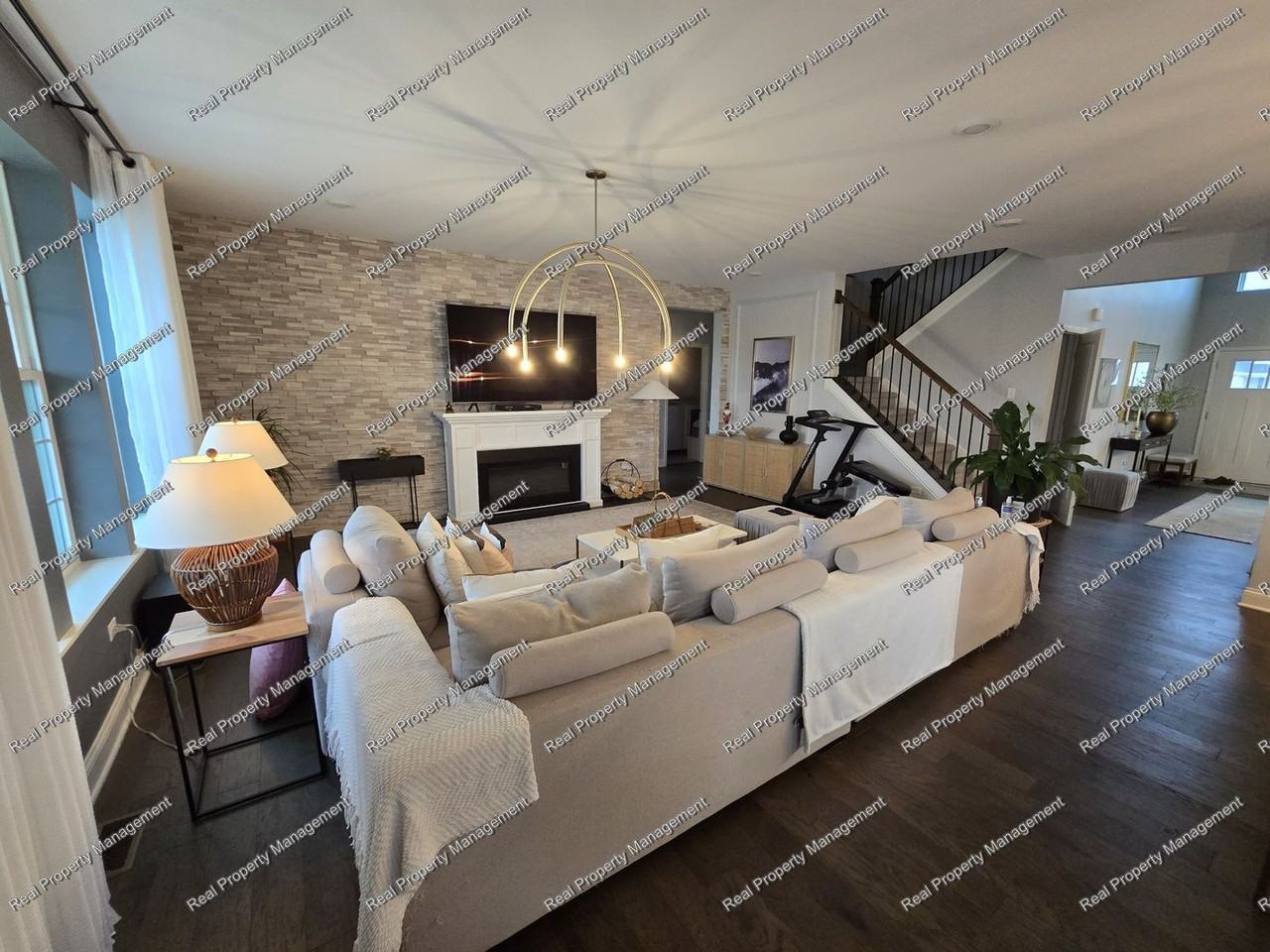 14120 Garden Way - Photo 3 of 20