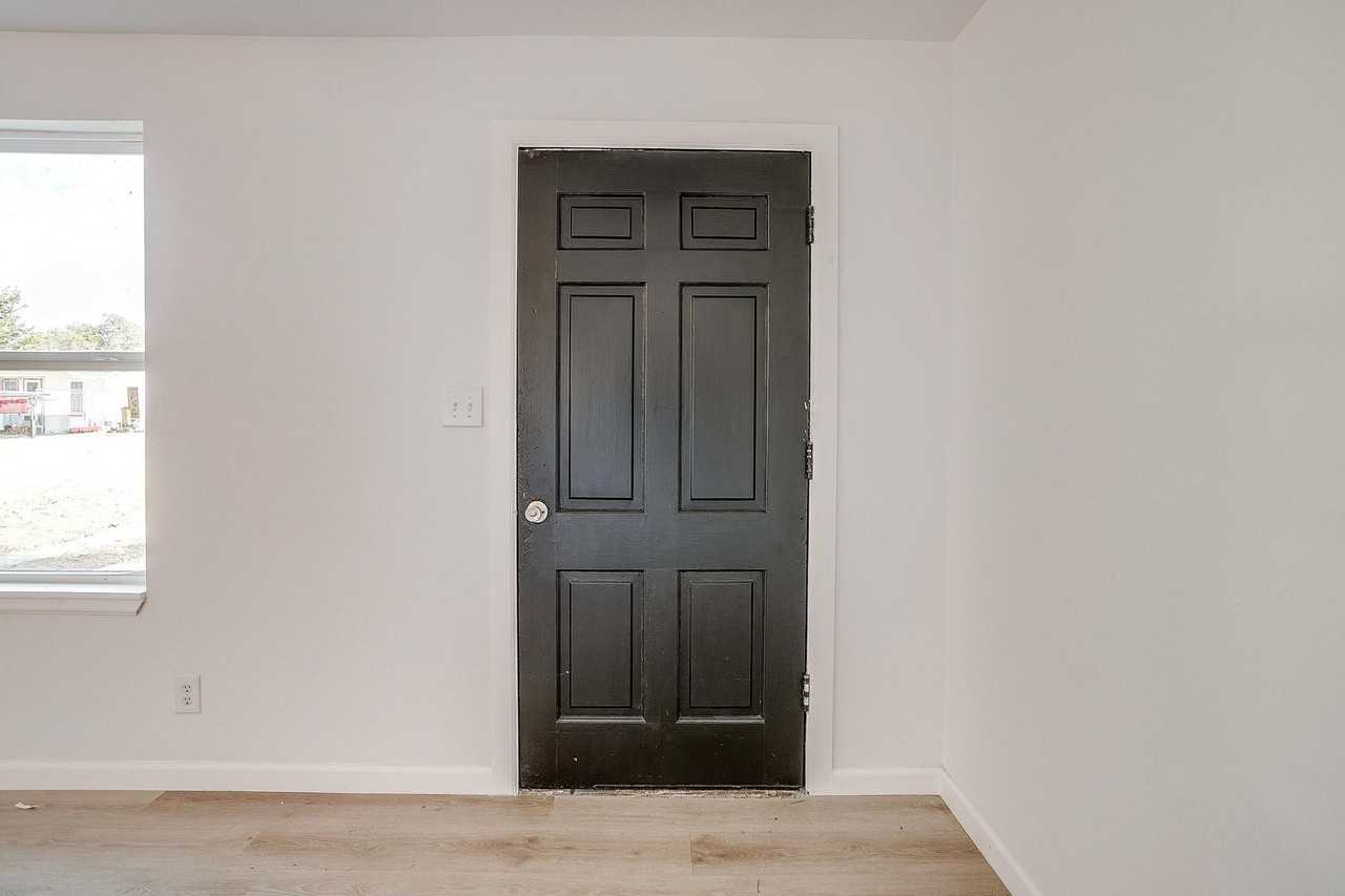 3224 Burson Ave - Photo 3 of 21