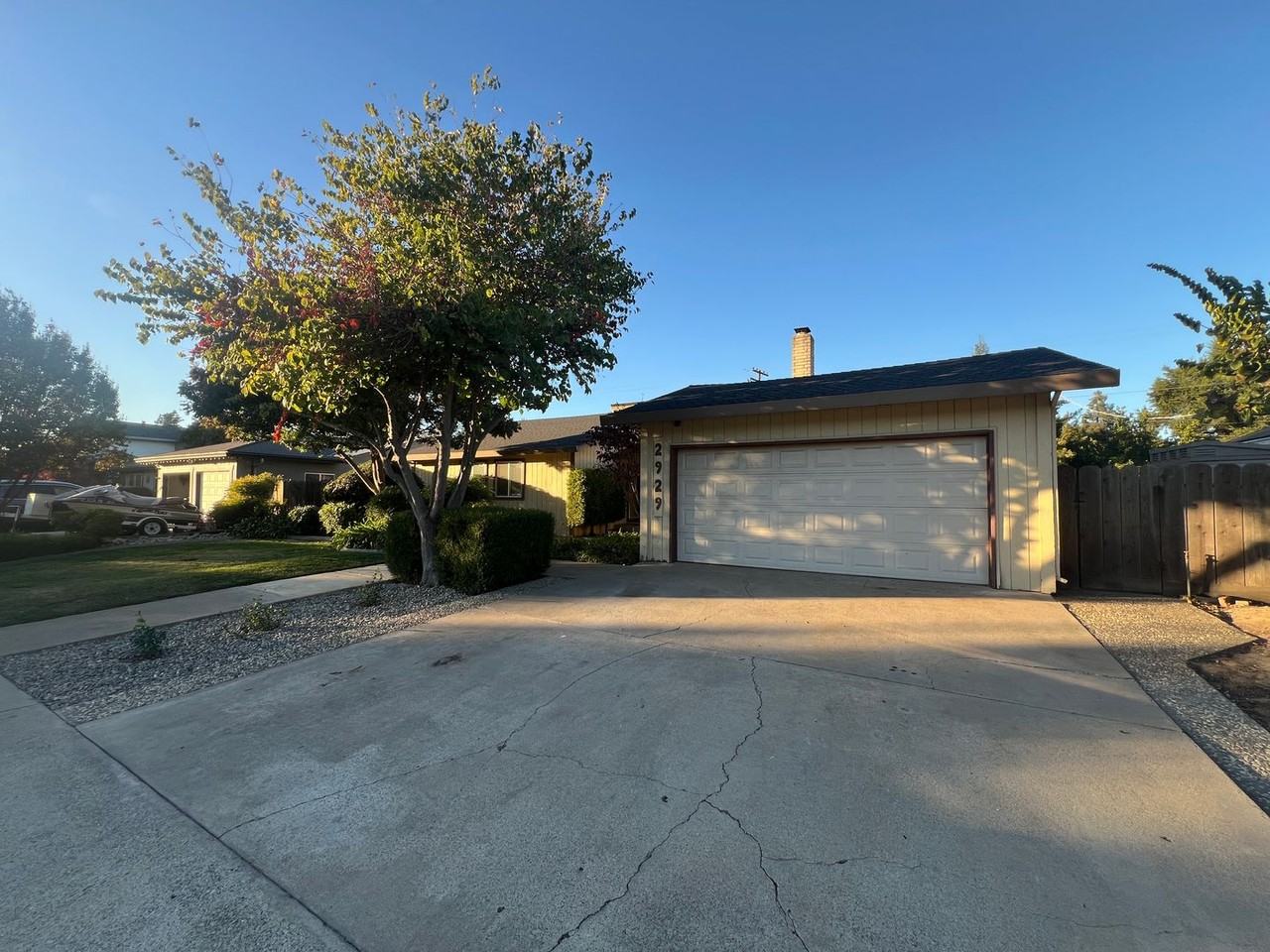 2929 Middleboro Pl - Photo 3 of 42