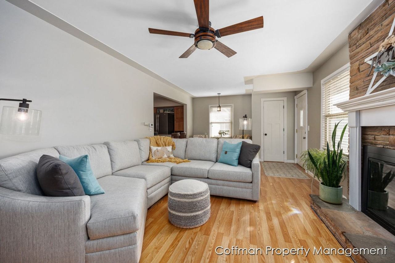 756 Strobel Ave Nw - Photo 3 of 29