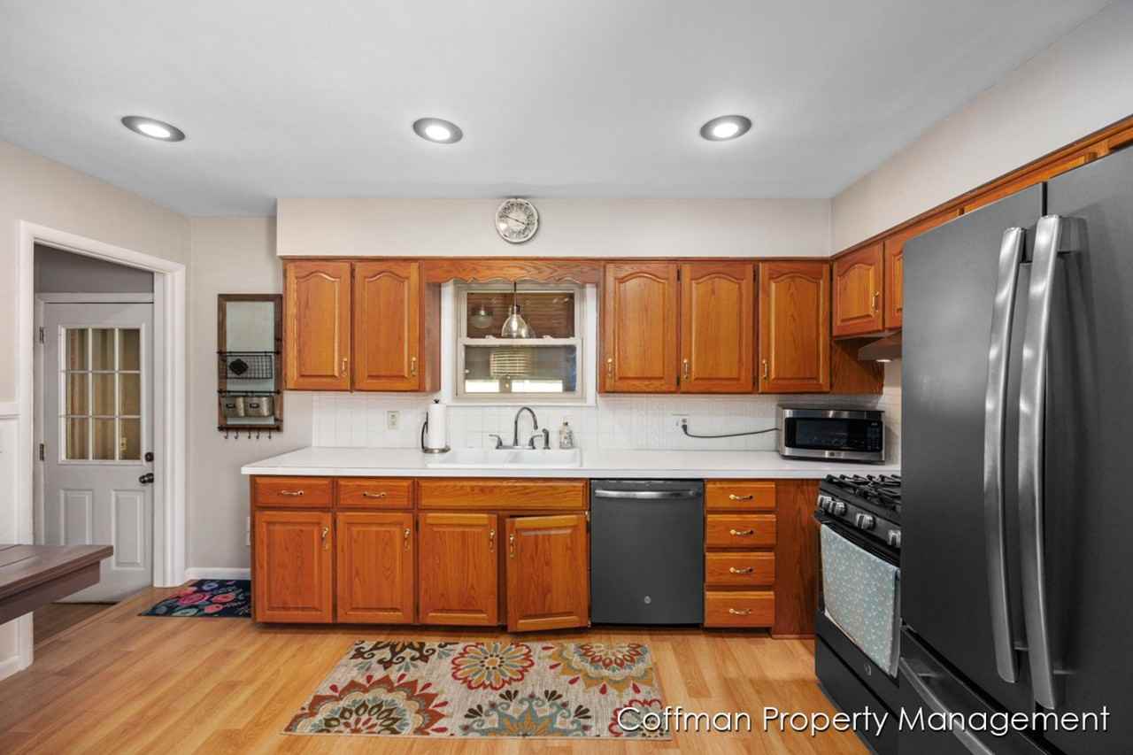 756 Strobel Ave Nw - Photo 5 of 29