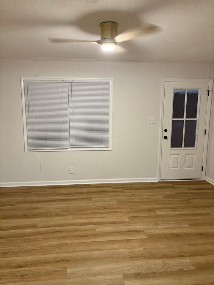 112 Society St - Photo 7 of 15