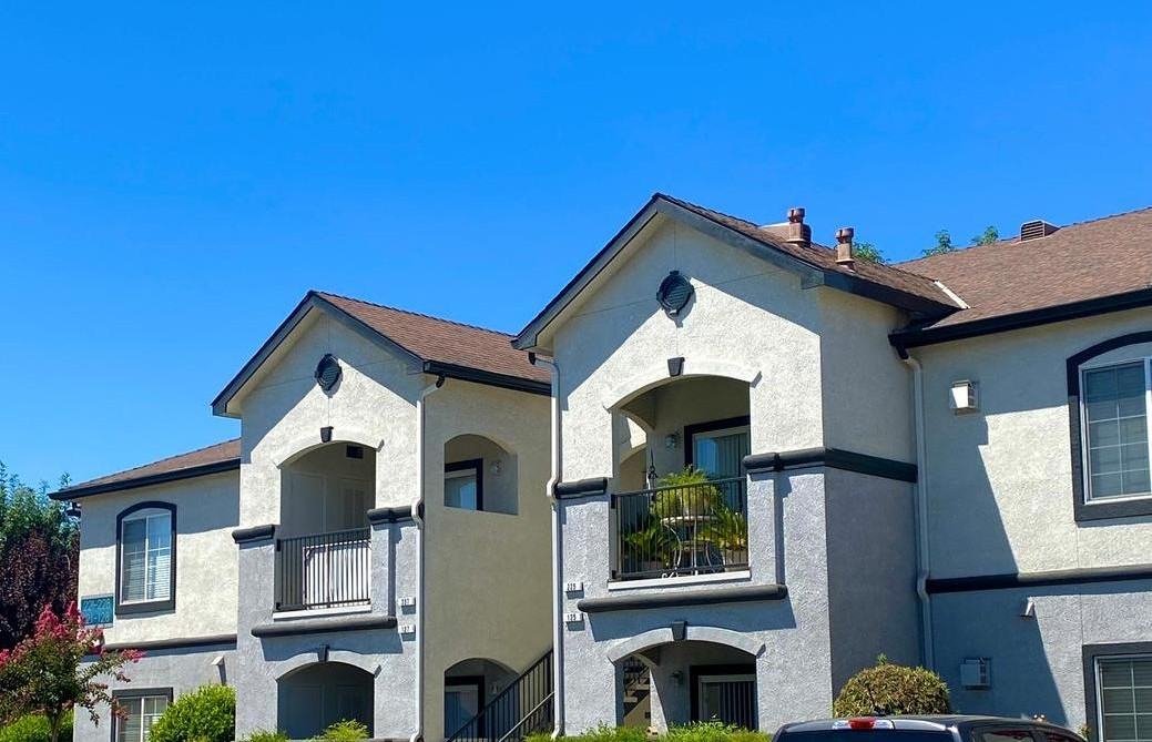 N St - Photo 3 of 38