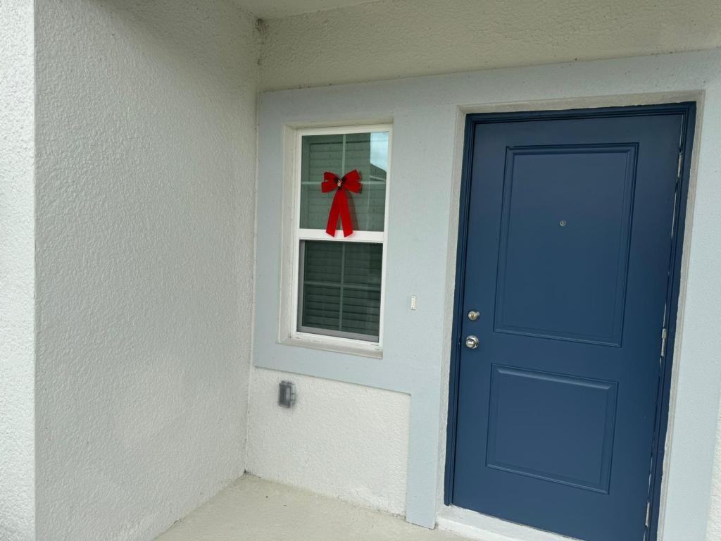 989 989 Harold Pass - Photo 2 of 27