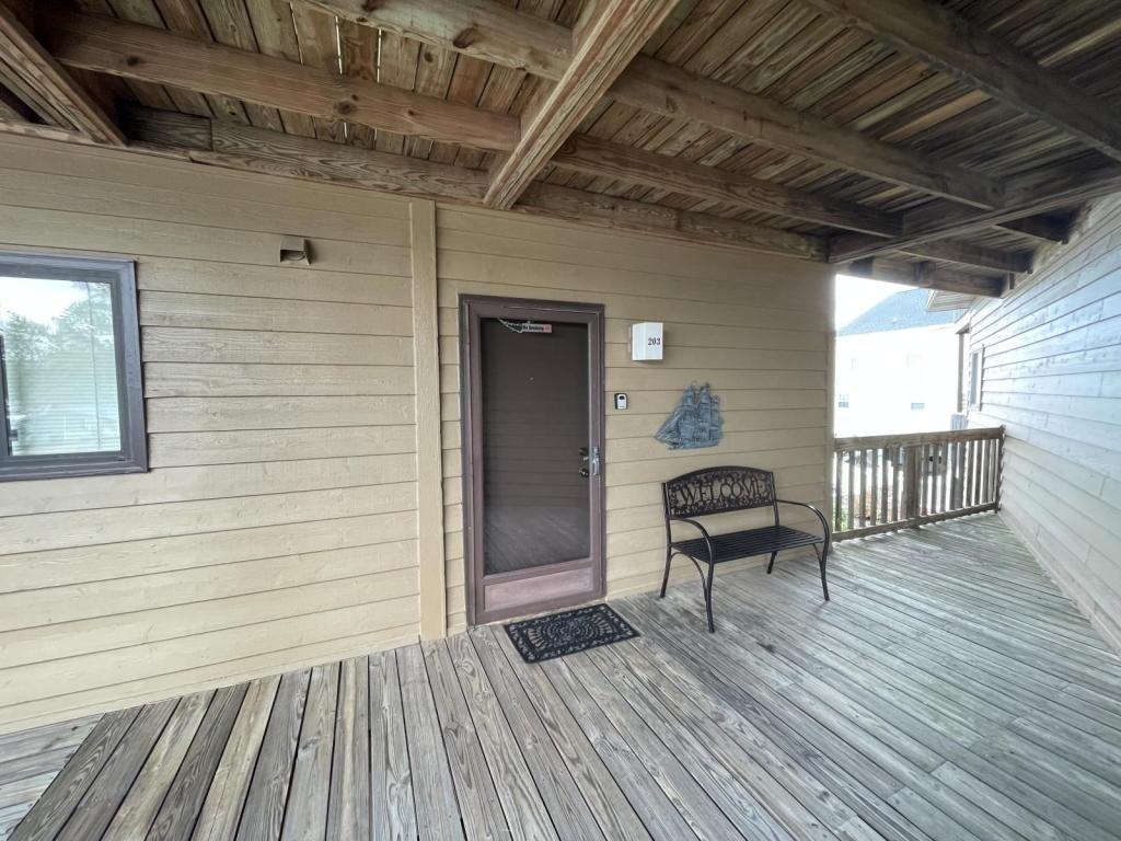 203 Lake Place Condo Dr - Photo 2 of 9