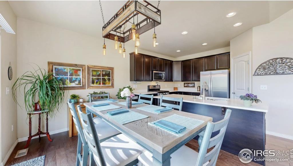 532 Mount Rainier St - Photo 5 of 32