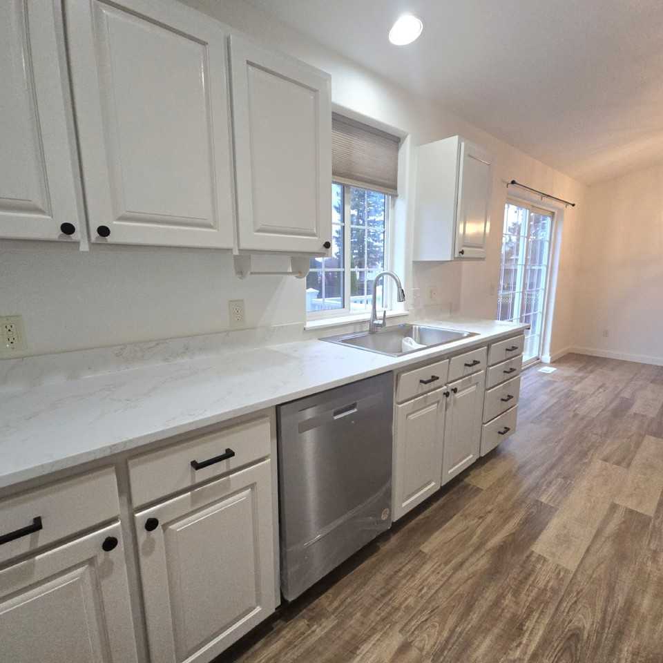 662 Rock Dr - Photo 6 of 20