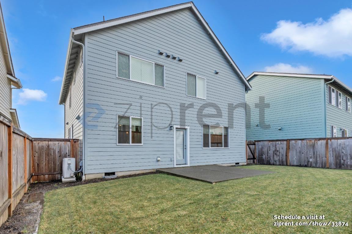 6460 N 89th Ave - Photo 3 of 33